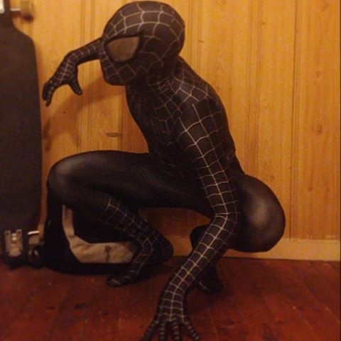 RAIMI Black suit pattern