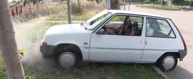 220 : Miss Iris curbs and burnouts