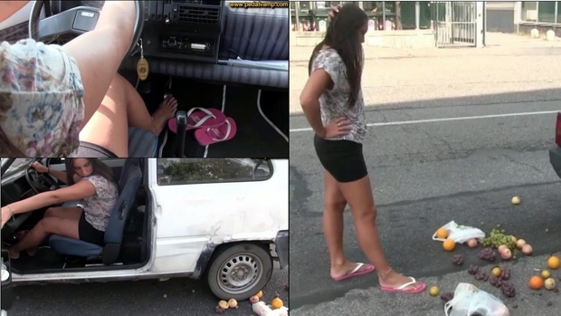 102 : Miss Iris crushing and smashing fruits under the wheels of the old Fiat Panda