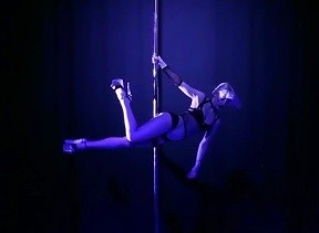 259 : Miss BlackJess driving to the Exotic Pole Dance Contest 2016