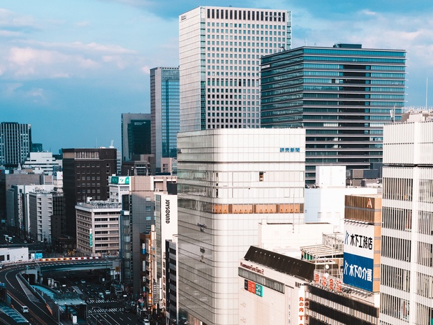 URBAN CHROME vol.2 — 27x Lightroom Edit Presets