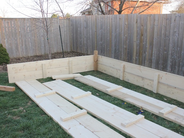 U-Shaped Raised Garden Bed Drawing & Rendering