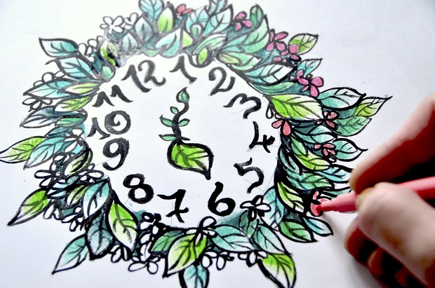 Design a wall clock: worksheets