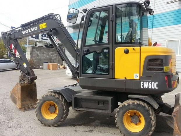 VOLVO EW60C COMPACT WHEEL EXCAVATOR SERVICE REPAIR MANUAL - DOWNLOAD