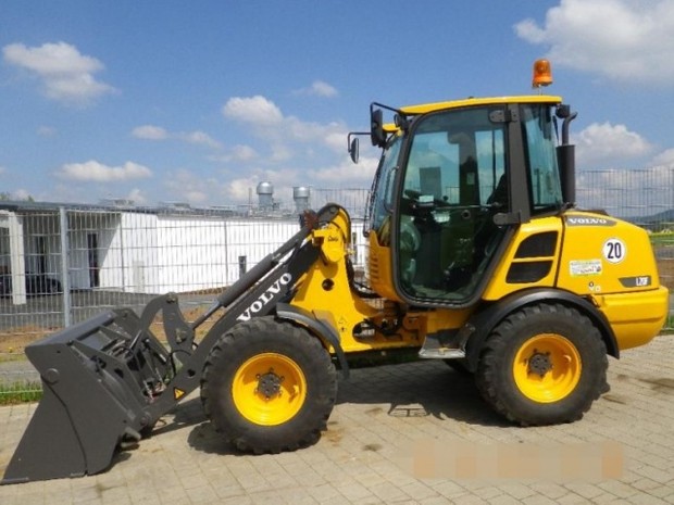 VOLVO L20F COMPACT WHEEL LOADER SERVICE REPAIR MANUAL - DOWNLOAD