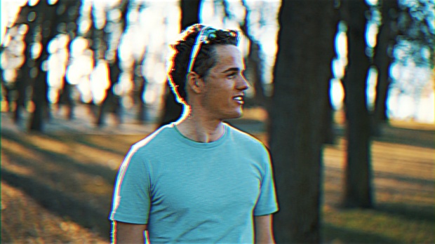 Andreas Hem x VLOG Tool // RGB, Sharpen, Blur - (by SverreGlomnes)