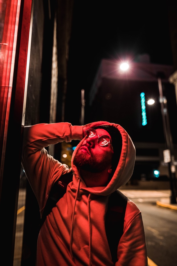 FREE Neon Light Lightroom Preset |