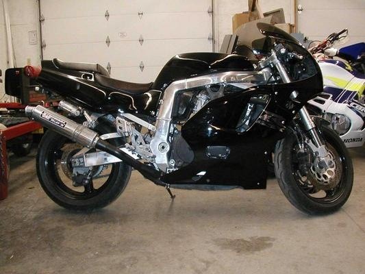 1993-1995 Suzuki GSXR 750 GSXR750 GSX-R750 Workshop Manual Repair Manual Service Manual download -
