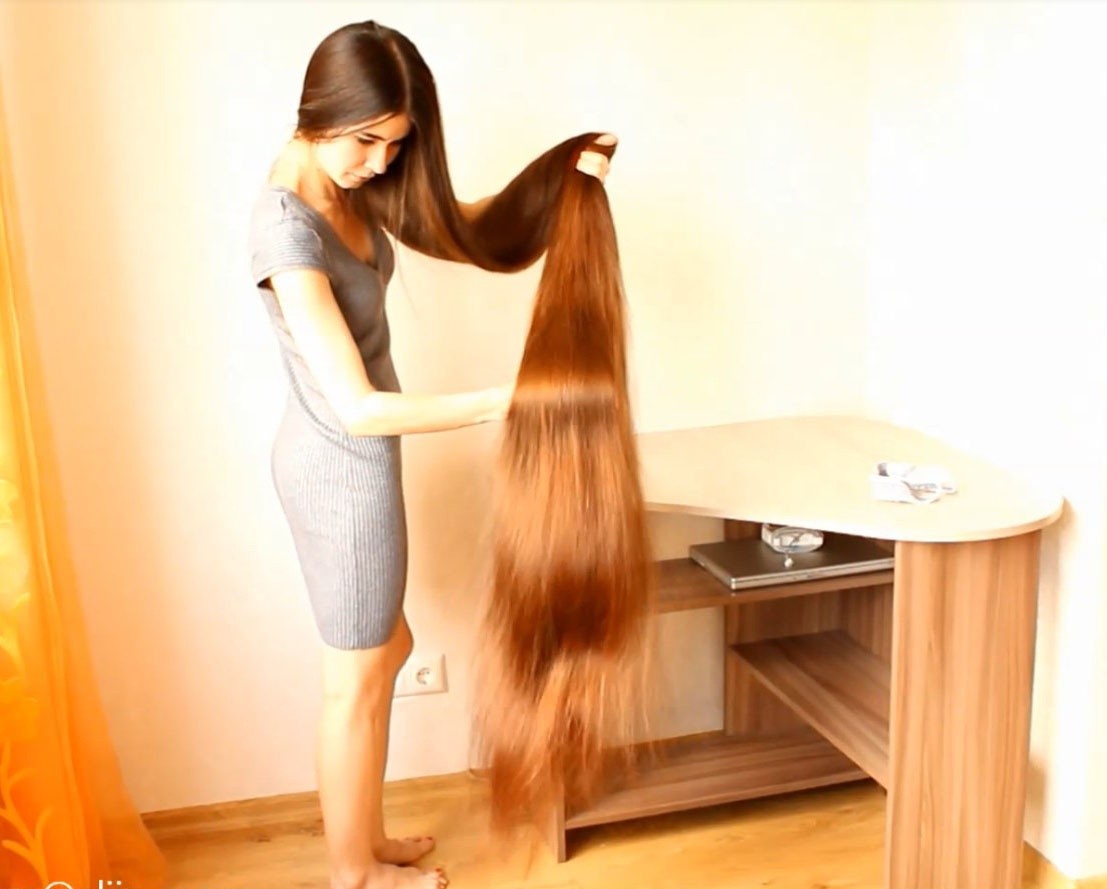 Amazing long hair- 11 minutes - Alechka Nasyrova / Queen