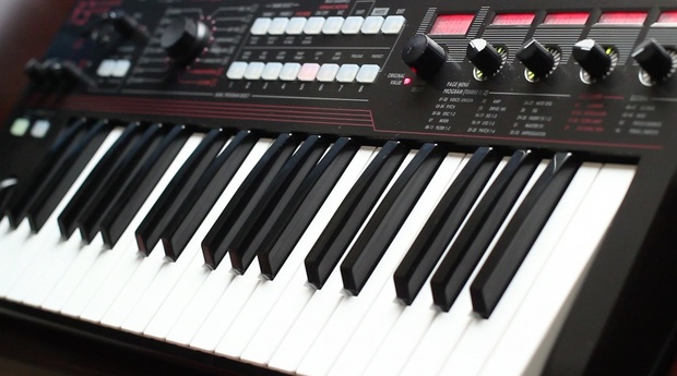 65 custom presets for the Korg R3
