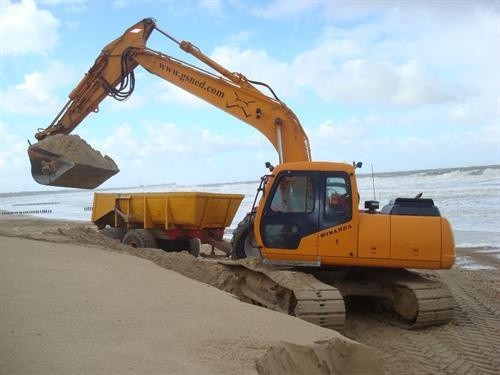 HYUNDAI R180LC-3 CRAWLER EXCAVATOR SERVICE REPAIR MANUAL