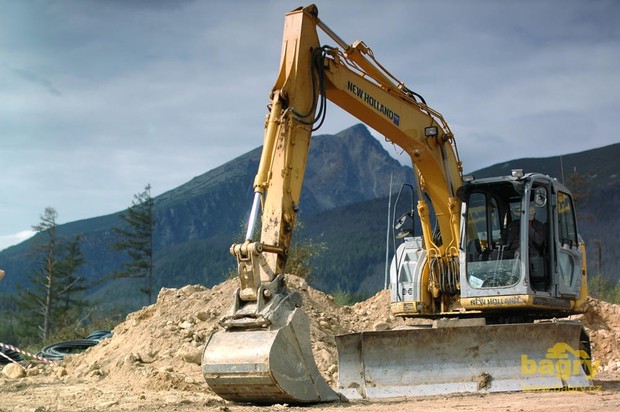 New Holland E150BSR Blade Runner Hydraulic Excavators Service Repair Manual