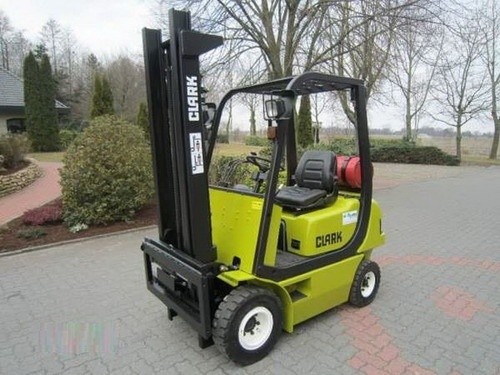 CLARK CMP 15, CMP 18, CMP 20, CMP 25, CMP 30 FORKLIFT SERVICE REPAIR MANUAL