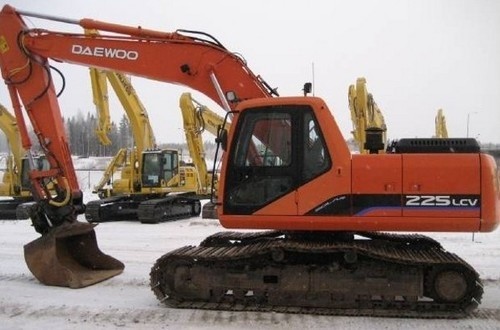 DAEWOO / DOOSAN SOLAR 225LC-V CRAWLER EXCAVATOR SHOP MANUAL + OPERATION & MAINTENANCE MANUAL