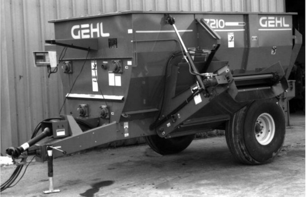 GEHL 7210 Mixer Feeder Parts Manual