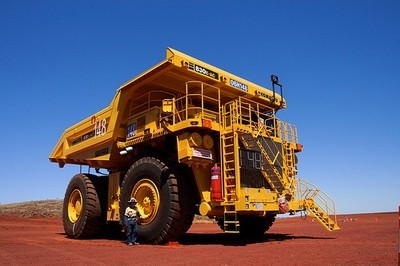 KOMATSU 830E-AC DUMP TRUCK SHOP MANUAL + FIELD ASSEMBLY MANUAL + OPERATION & MAINTENANCE MANUAL
