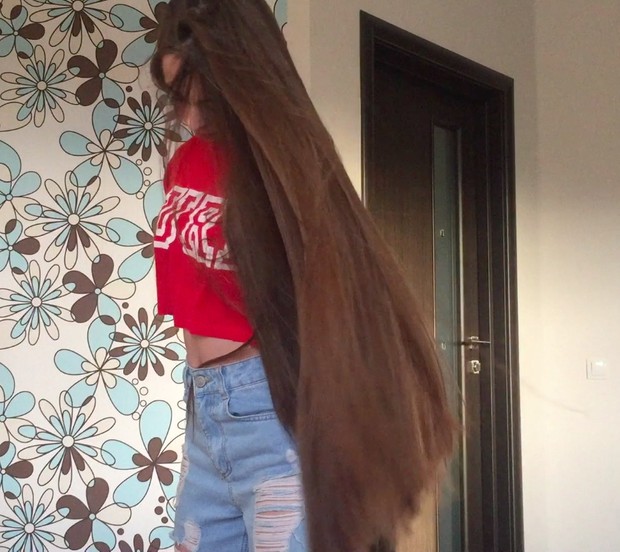 VIDEO - Classic length hair blowing