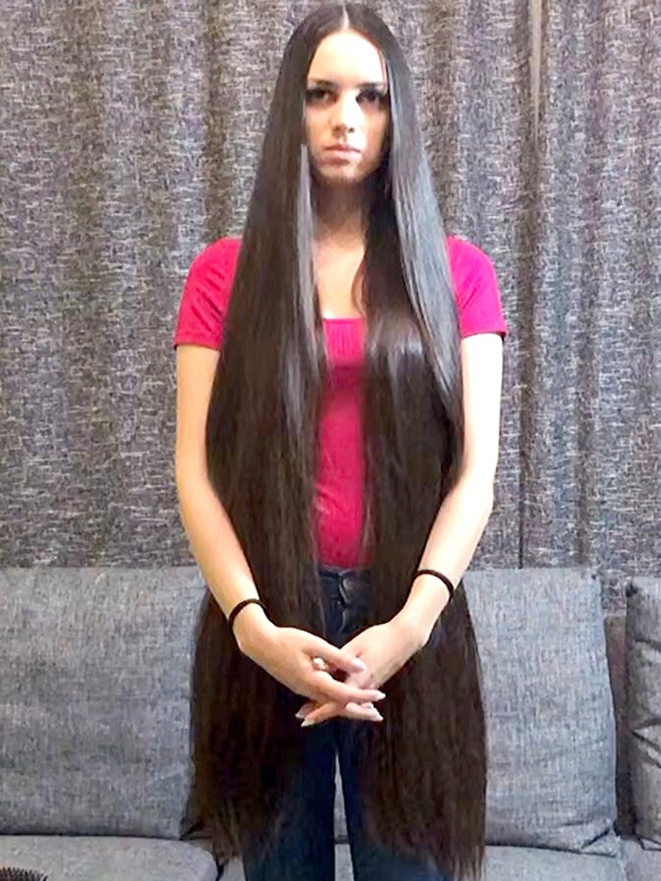 VIDEO - Long, silky, high ponytail and pigtails VIDEO - Long, silky, high ponytail and pigtails