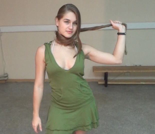 VIDEO - Knee length hair dancer 2