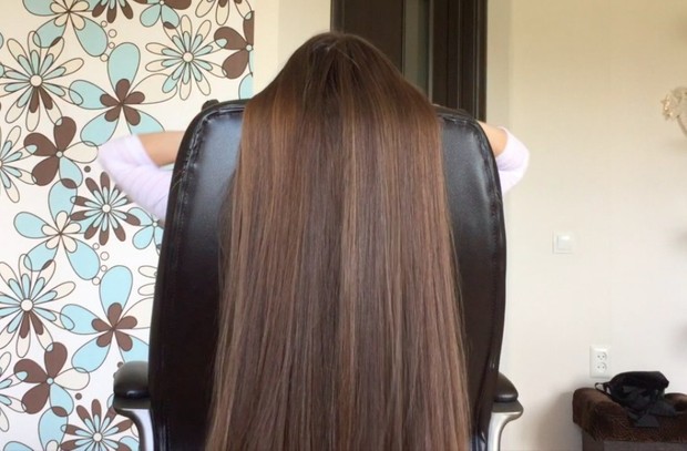 VIDEO - Classic length hair play in chair