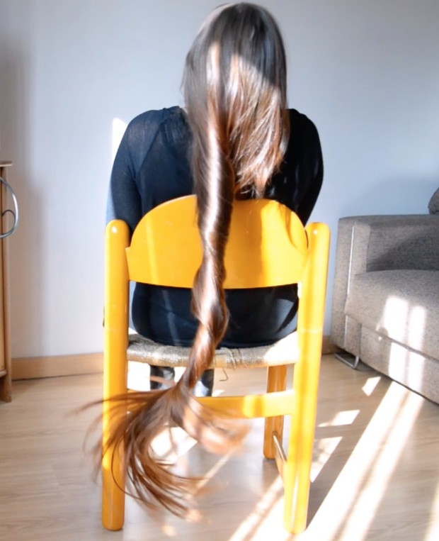 VIDEO - Premium thigh length hair chair play