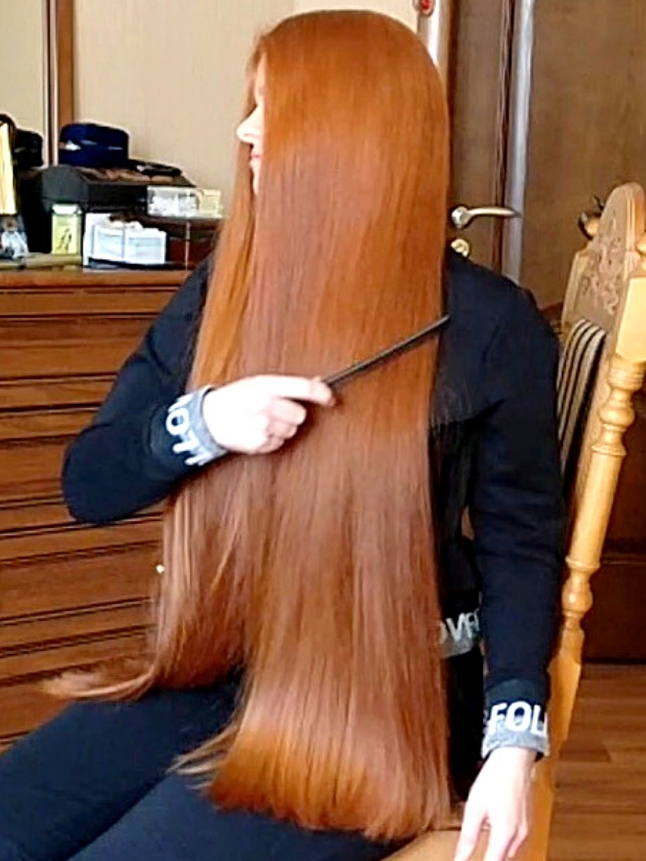 VIDEO - Red, healthy long hair - RealRapunzels