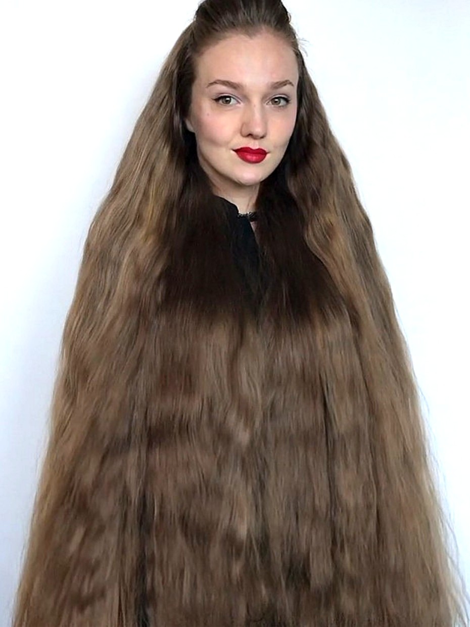 VIDEO From office to party RealRapunzels VIDEO From office to party RealRapunzels