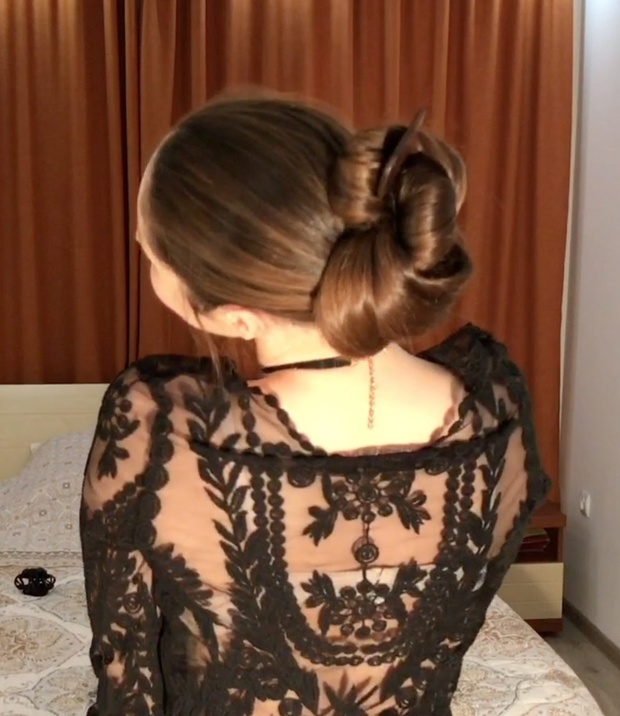 VIDEO - Xenia´s perfect buns