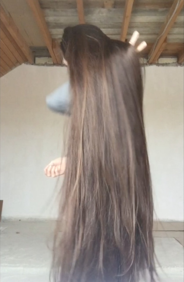 VIDEO - Superthick hair 2