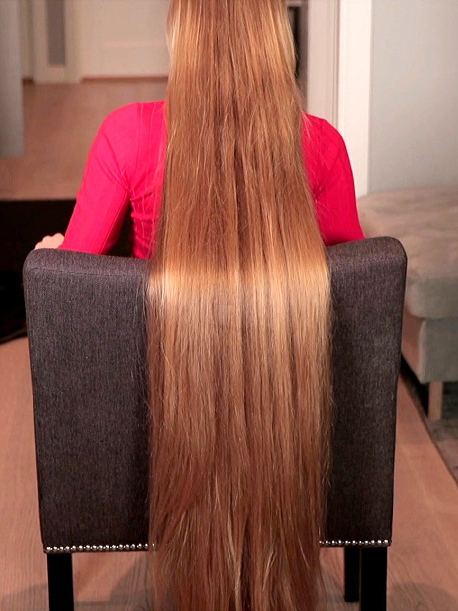 VIDEO - Perfect super silky long hair - RealRapunzels