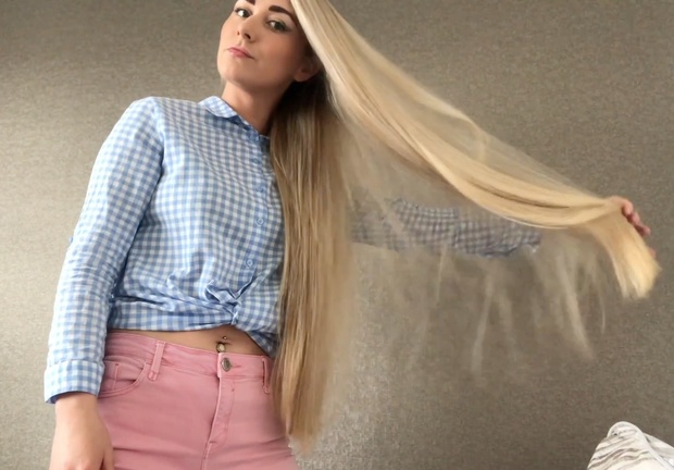 VIDEO - Cora