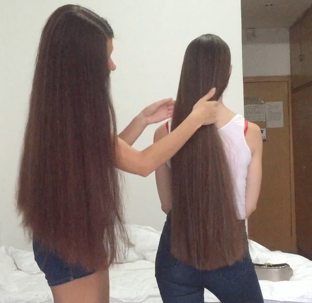 VIDEO - Classic length hair + hip length hair (part 1)