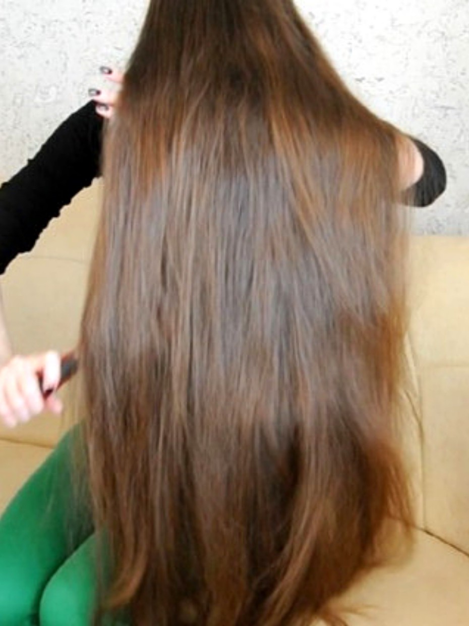 Video Thigh Length Hair Play And Oiling Realrapunzels