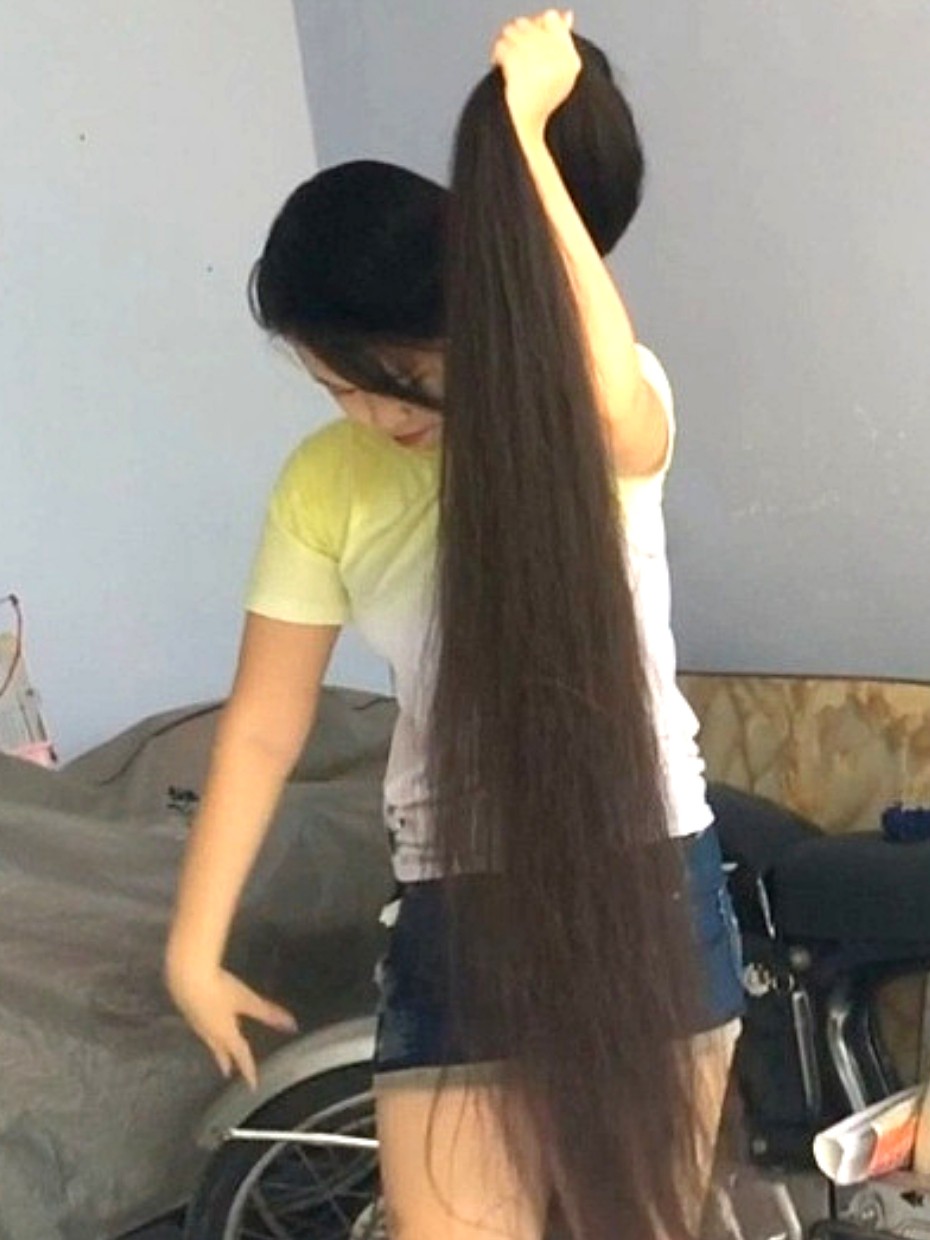 Video Beyond Floor Length Hair Play Realrapunzels