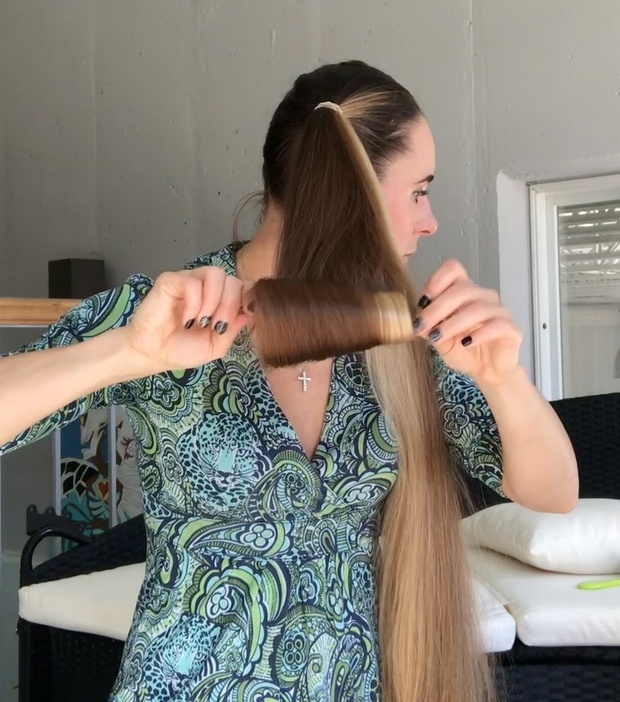 VIDEO - Rolled double buns