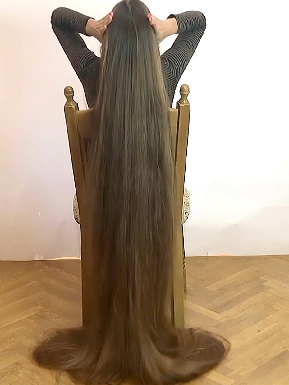 Video Floor Length Hair Display Realrapunzels