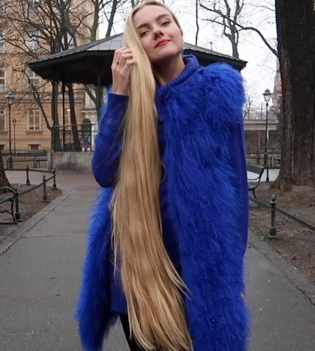 VIDEO - Blue