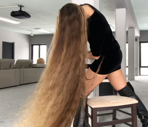 VIDEO - Folded hair 2