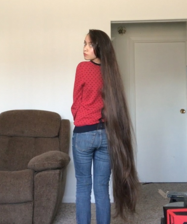 Video - Calf length brunette