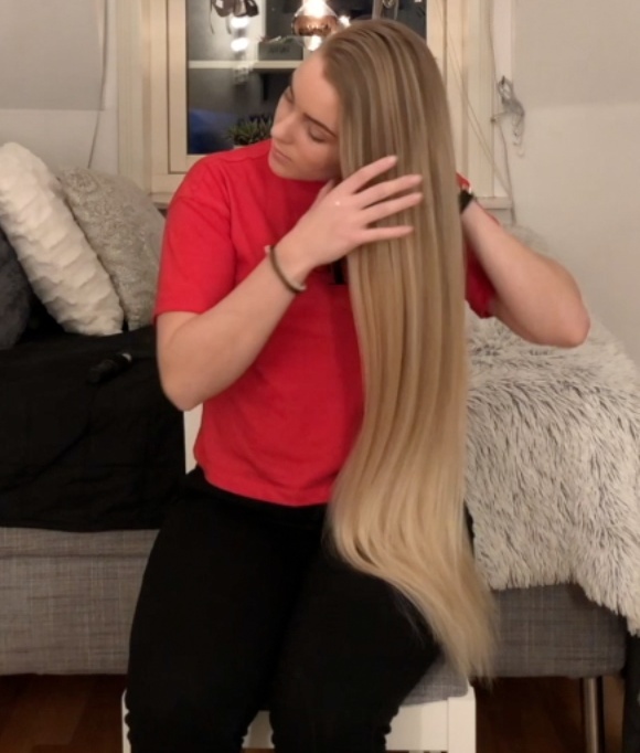 PHONE VIDEO - Swedish blonde in red