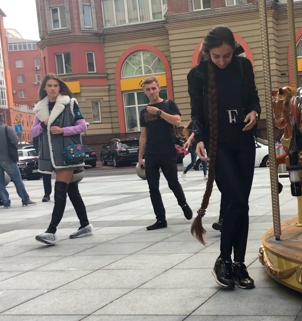 VIDEO - Long hair amusement