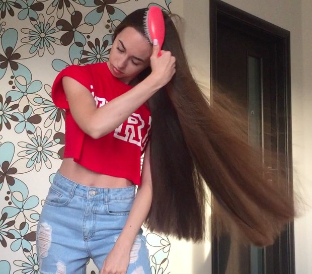 VIDEO - Classic length hair blowing