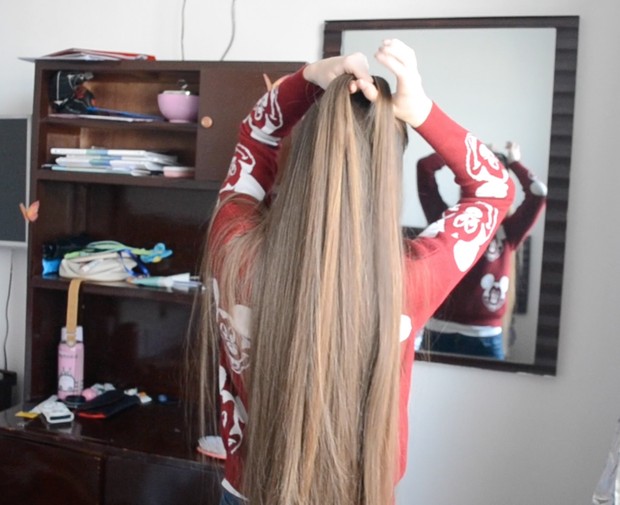 VIDEO - Play, brush, braid