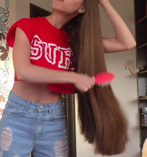 VIDEO - Classic length hair blowing