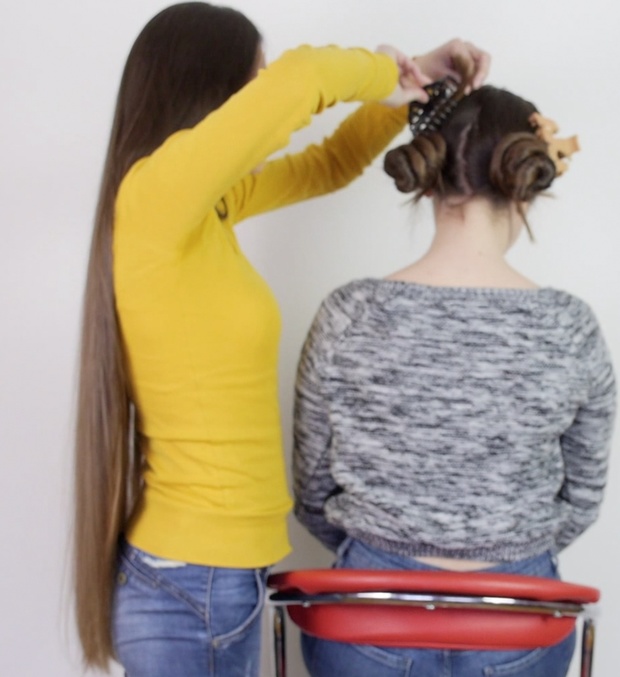 VIDEO - Double classic length hair goddesses