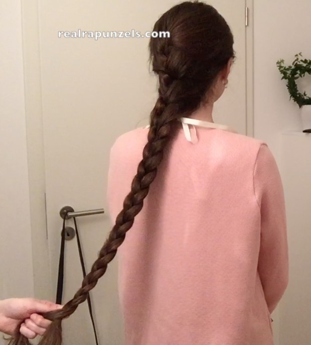VIDEO - Classic length braid, hair play & updo