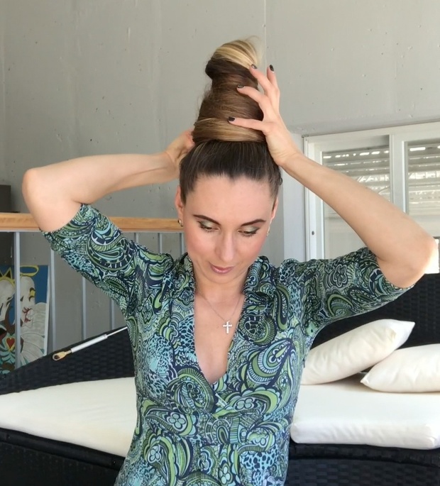 VIDEO - Tower bun + special buns