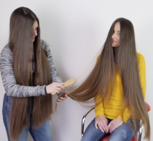 VIDEO - Helena´s hair is growing FAST!