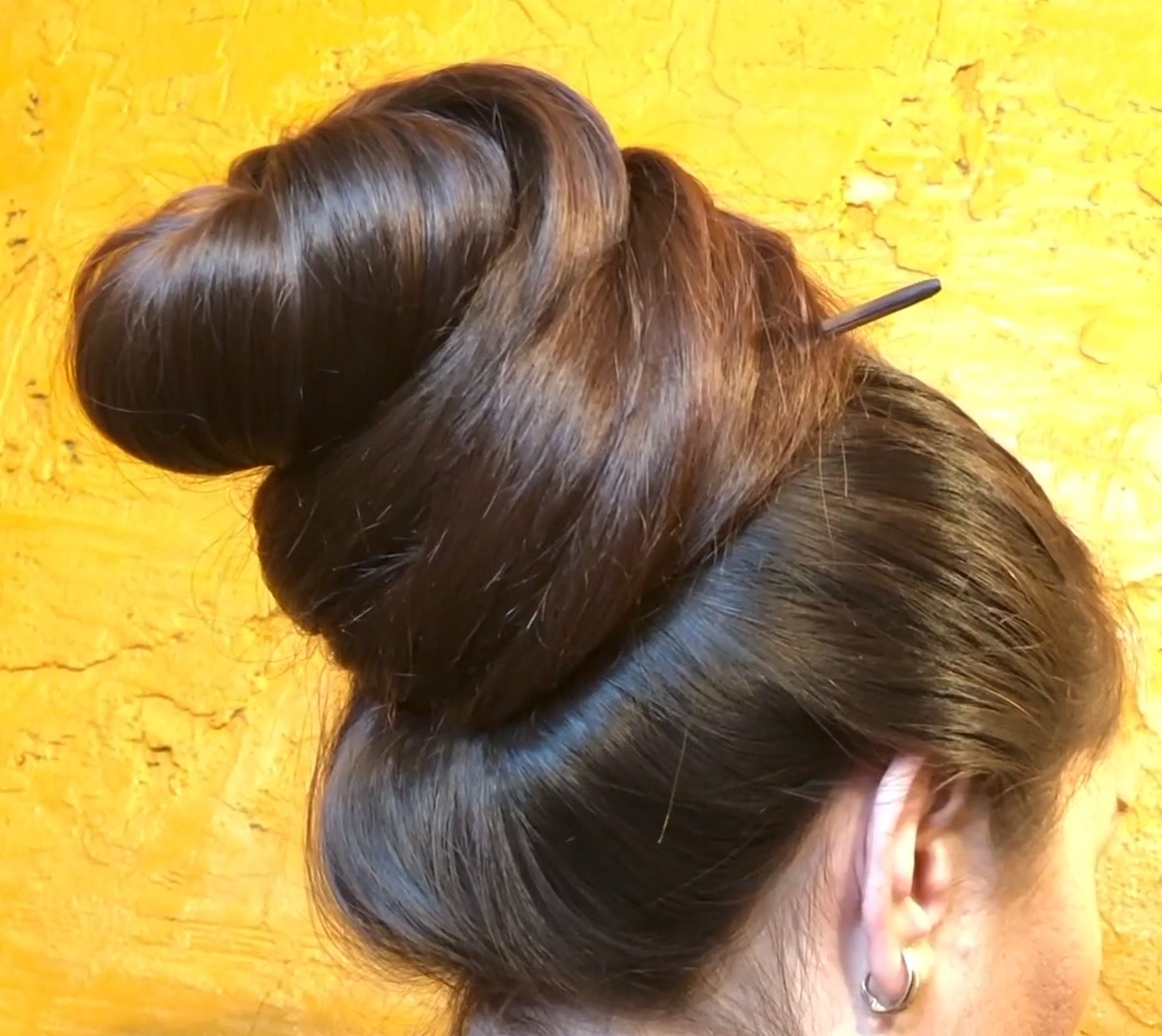 Video Mila S Big Buns Realrapunzels