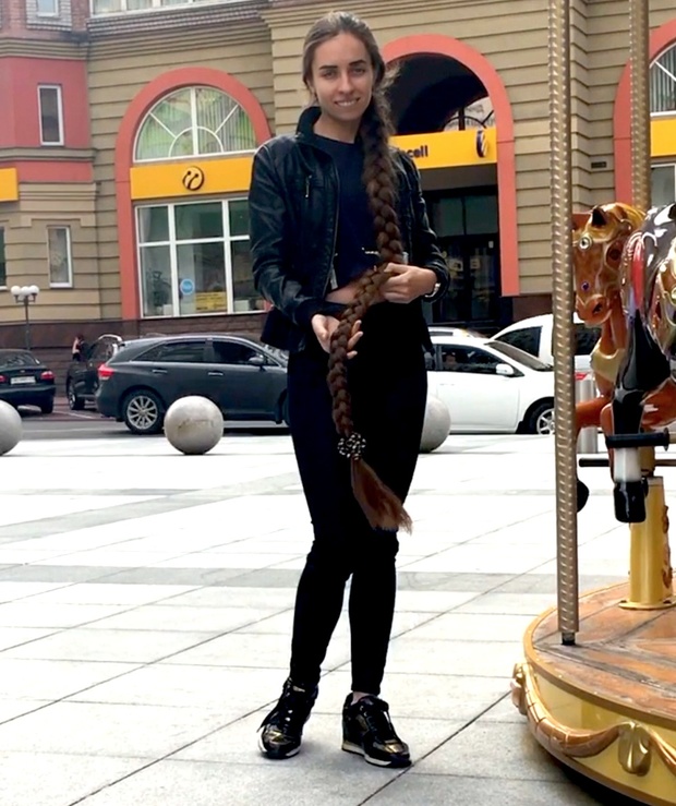 VIDEO - Long hair amusement
